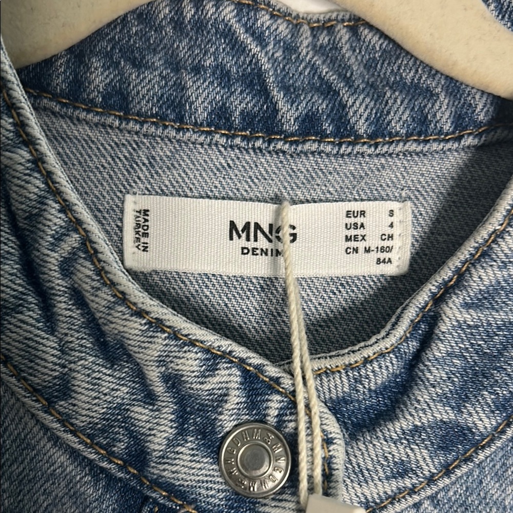 NWT Mango Light Wash Denim Mini Dress- size Small - Picture 6 of 6